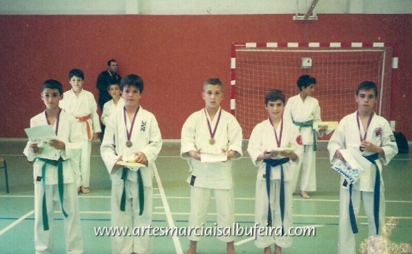 Aluno 1º lugar kumite do Clube de Artes marciais de Albufeira  1999 troneio olhão 1999