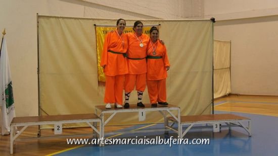 197851_184216955051619_1329540912_n